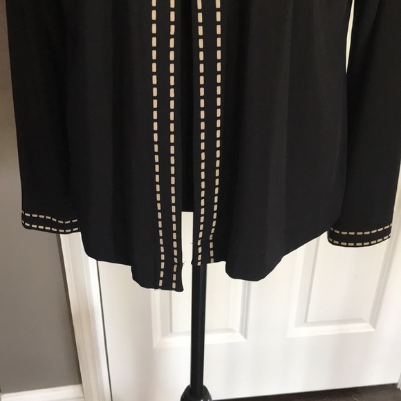 light Jacket - Picture 2 of 7